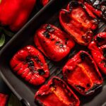 salade met gegrilde paprika en hummus 1 1