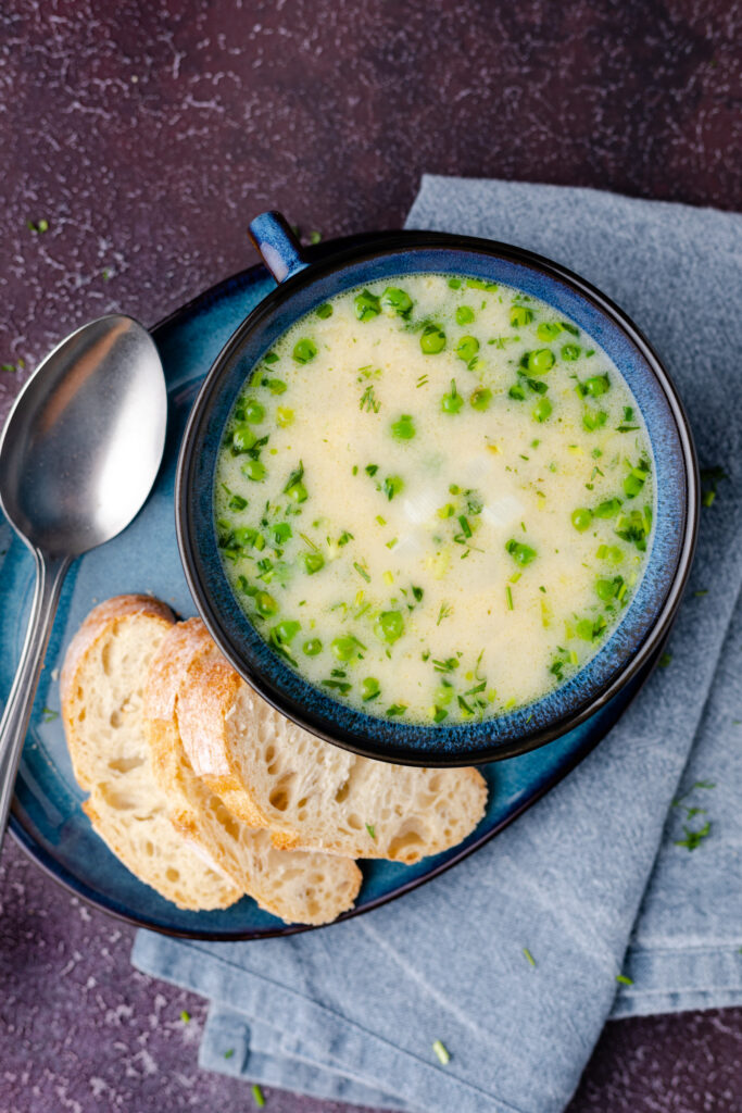 Aspergesoep met doperwten, dille en bieslook Francesca Kookt