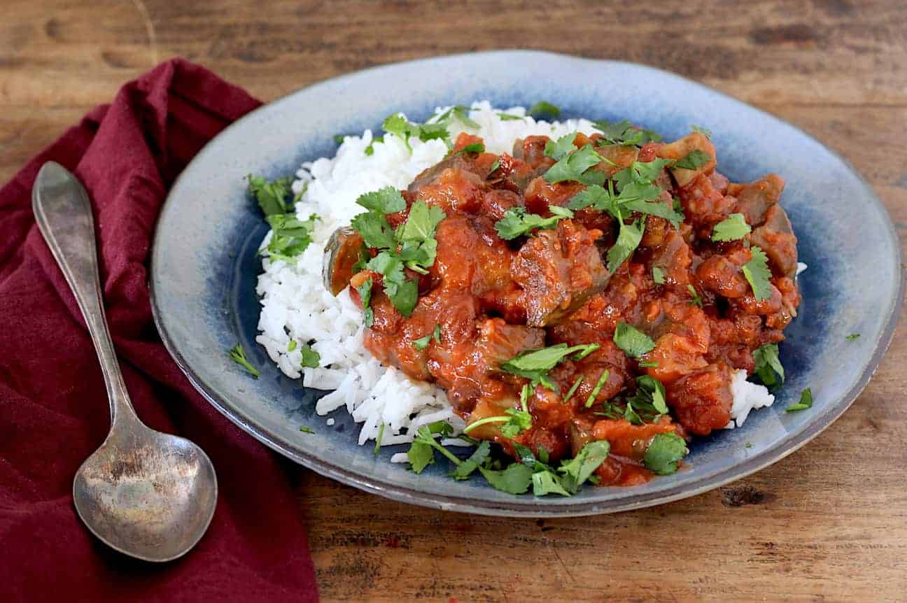 Auberginecurry met kidneybonen en rijst