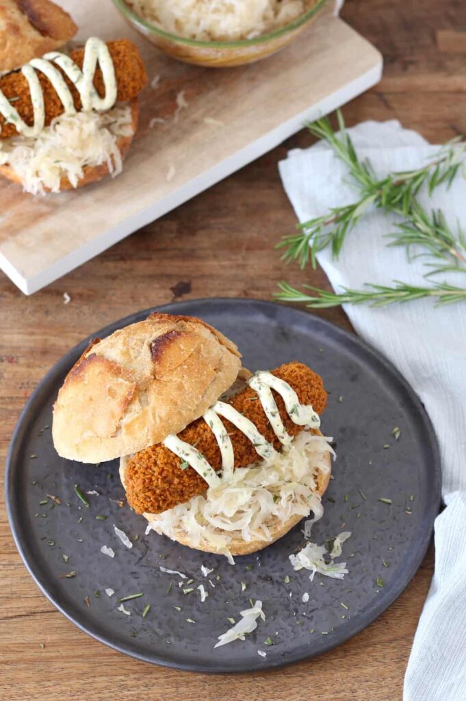verf Malaise Rationeel Broodje kroket met zuurkool en rozemarijnmayonaise - Francesca Kookt