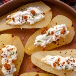 gepocheerde peertjes met ricotta tijm en honing 1 1