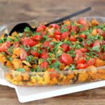 ovenschotel met zoete aardappel en zwarte bonen 1 4