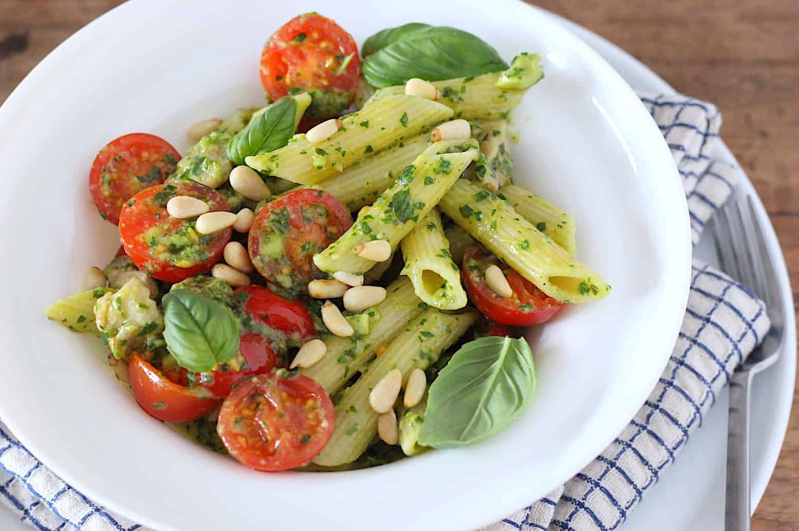 Pasta pesto met kip en cherrytomaten