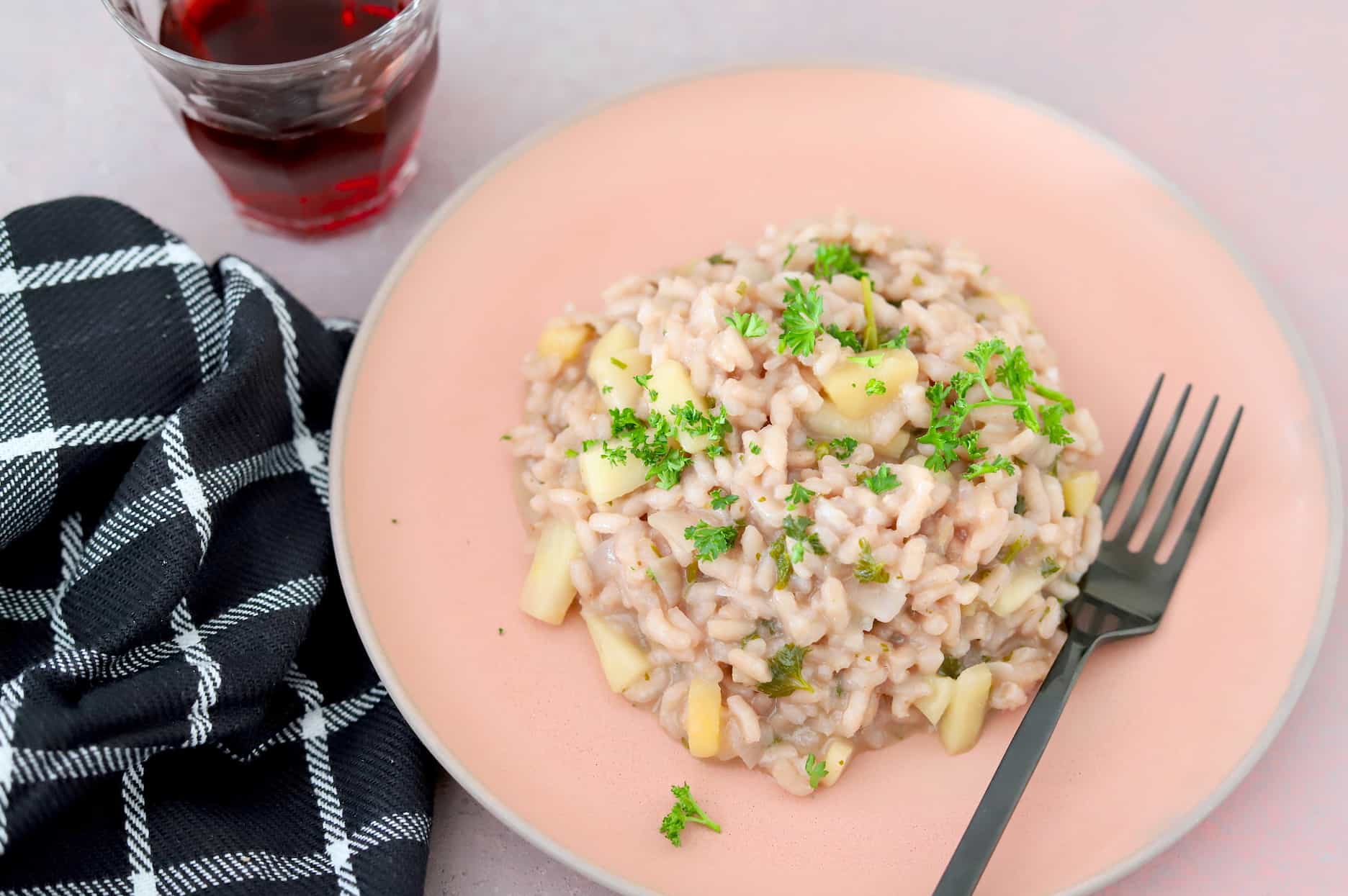 Risotto met rode wijn en appel