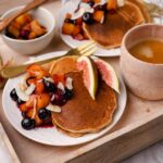 volkoren pancakes met fruitcompote 1 2
