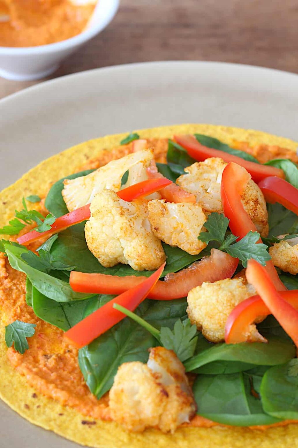 Wraps met paprikahummus, bloemkool en spinazie Francesca Kookt