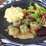 zweedse gehaktballetjes met puree 1 2