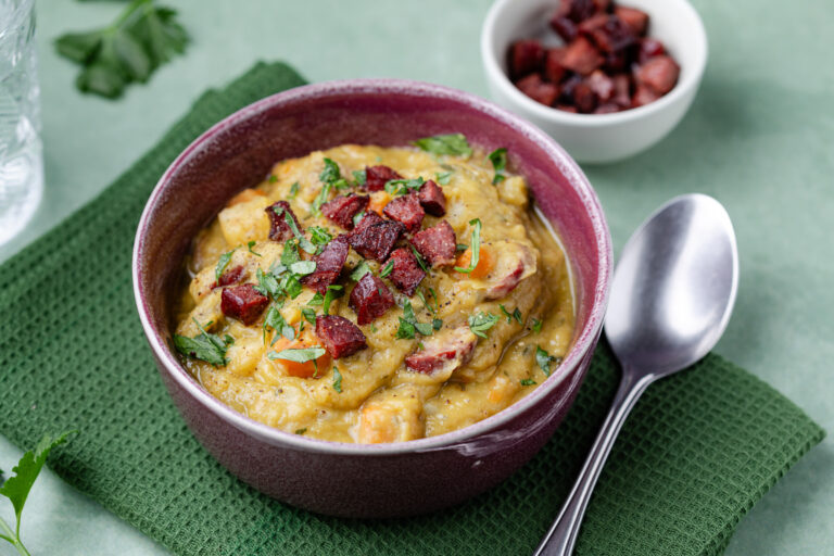 Zo maak ik mijn erwtensoep zonder varkensvlees