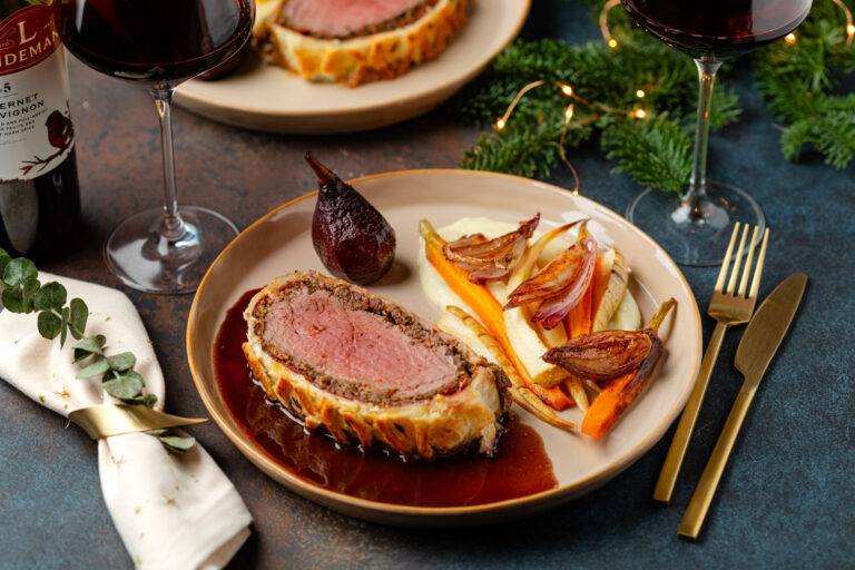 Beef Wellington met bresaola en rode wijnsaus