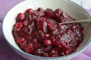 Cranberry-compote_2-680x450