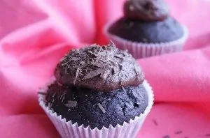 Francesca-Kookt_Pure-chocolade-muffins_1_uitgelicht-680x450