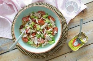 Francesca-Kookt_salade-met-tonijn-avocado-en-kikkererwten_1_uitgelicht22