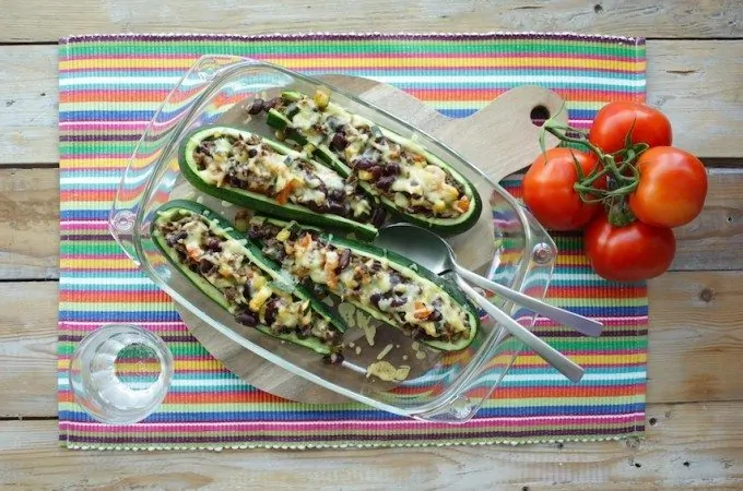 Mexicaanse-gevulde-courgette_1-680x450