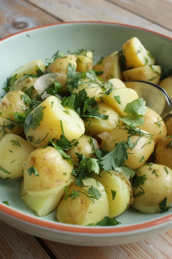 Nieuwe aardappelen met kruidendressing 2