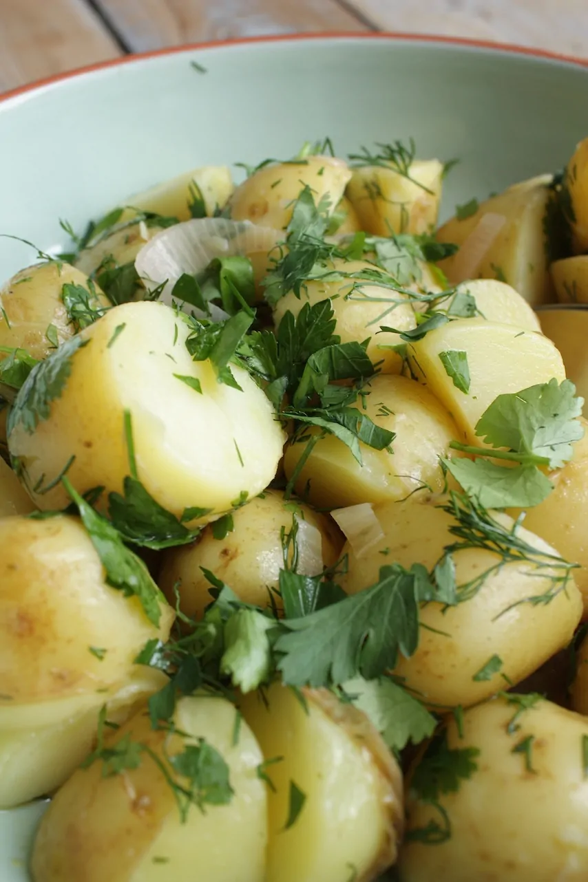 Nieuwe aardappelen met kruidendressing 3