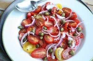 Tomatensalade met kappertjes en balsamico_1